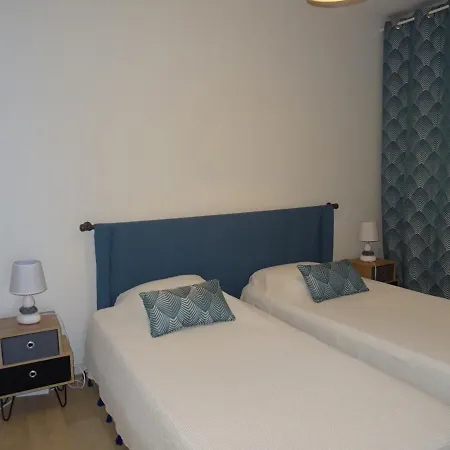 Appartement Les Sables-d'olonne, 2 Pièces, 4 Personnes - Fr-1-92-626 *